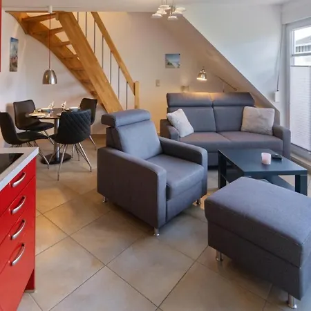 Shila - Mit Hund Норддайх