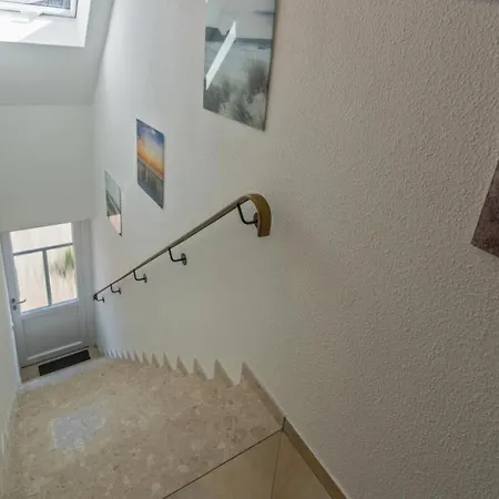 Shila - Mit Hund * Norddeich (Norden)